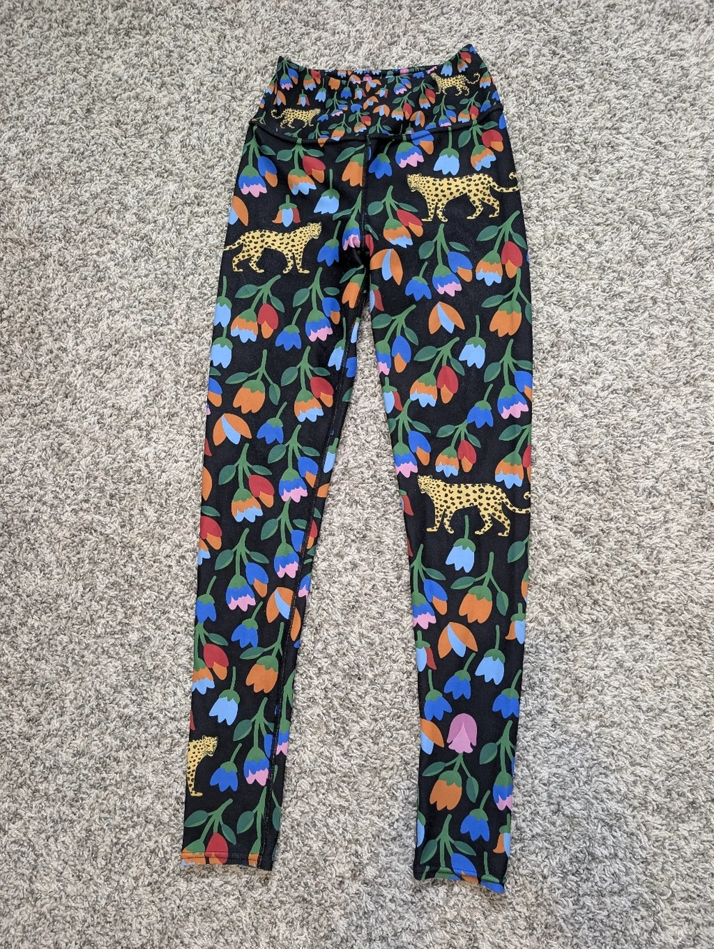 💘 Jessie Zhao New York | HIGH WAIST YOGA LEGGINGS IN JUNGLE NIGHT - Picture 4 of 7